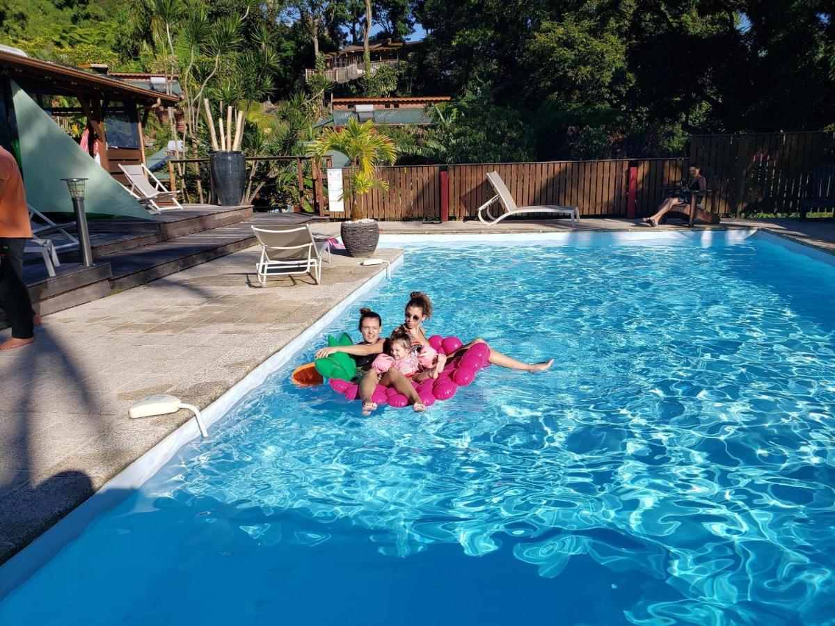 Les Bananes Vertes Ecolodges Saint-Claude Kültér fotó